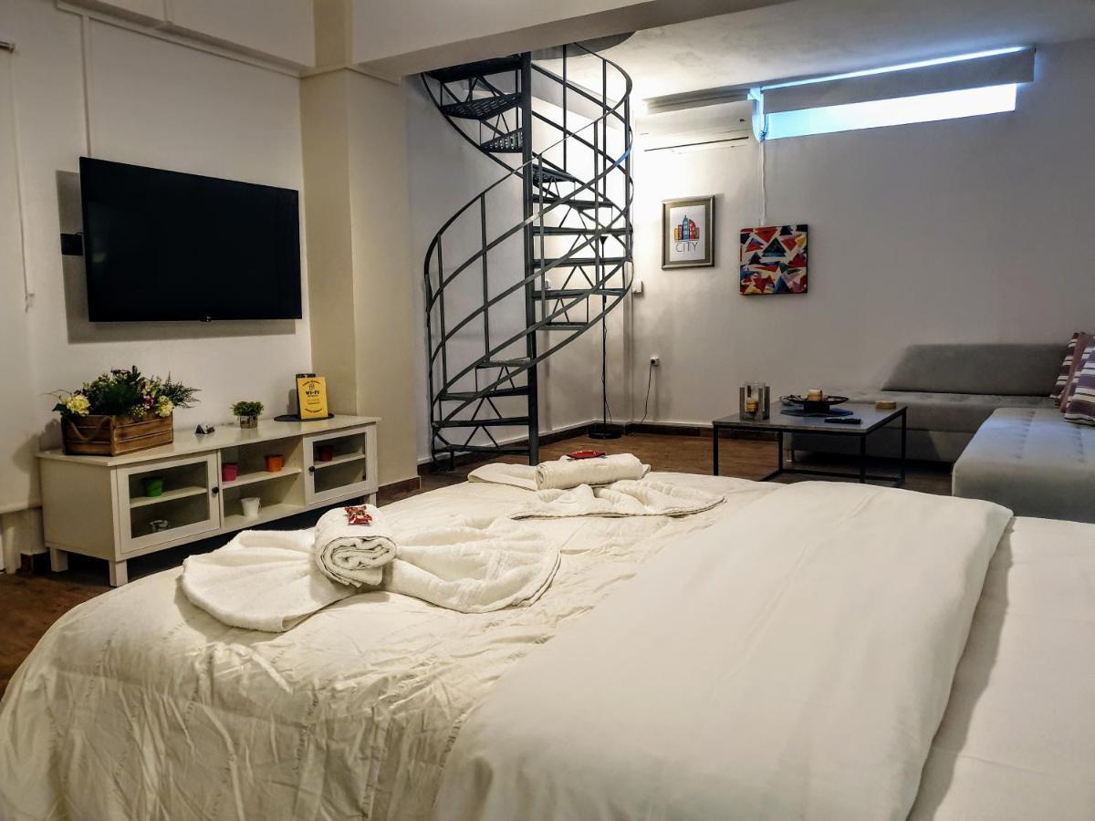 City House Loft Apartment Kalamata Exterior photo
